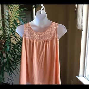 Plus size women’s 2x sleeveless peach top